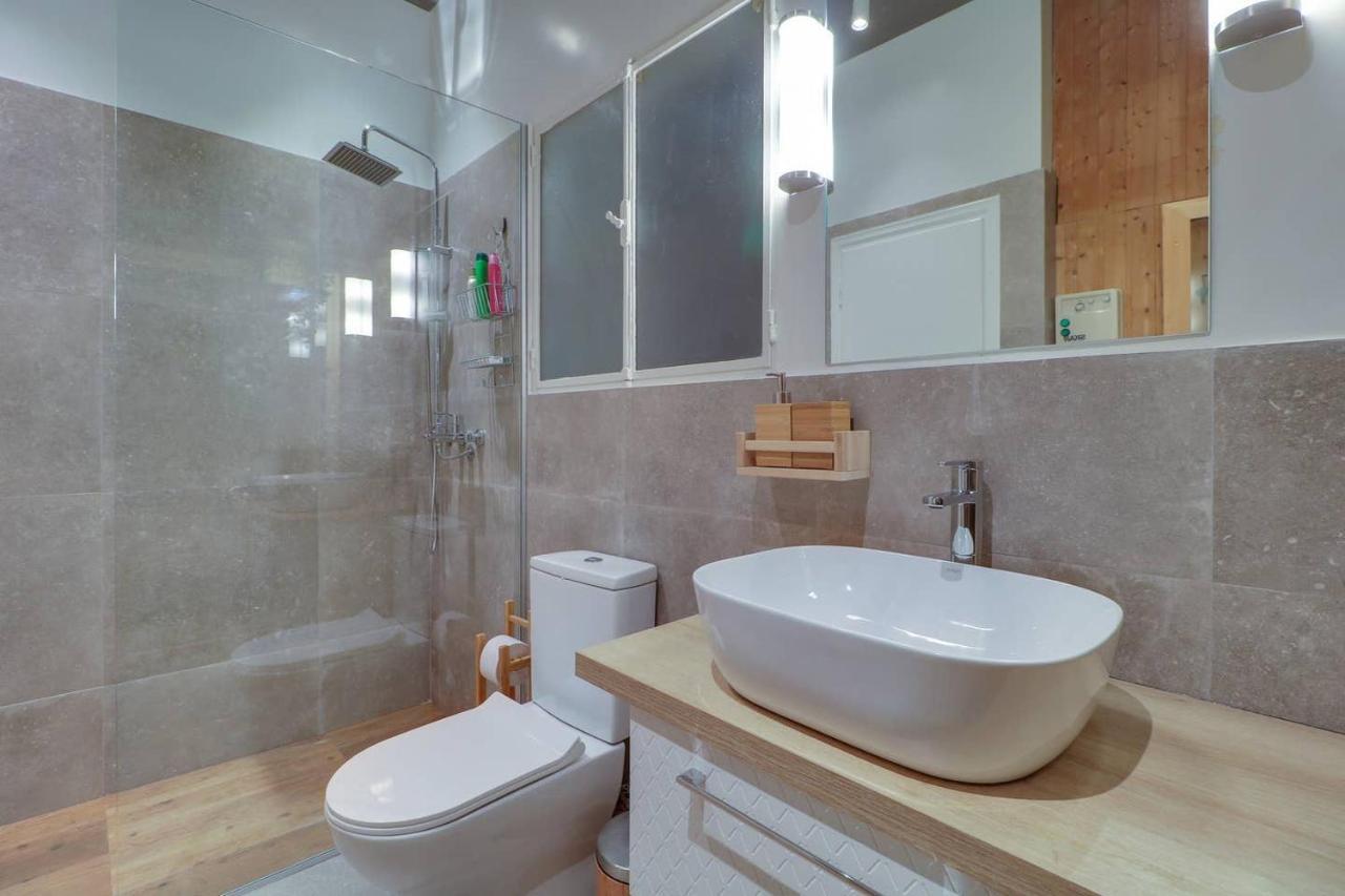 Victoria 5Star / 5Br Bigapt / Sauna / 2Min To Metro Aten Exteriör bild