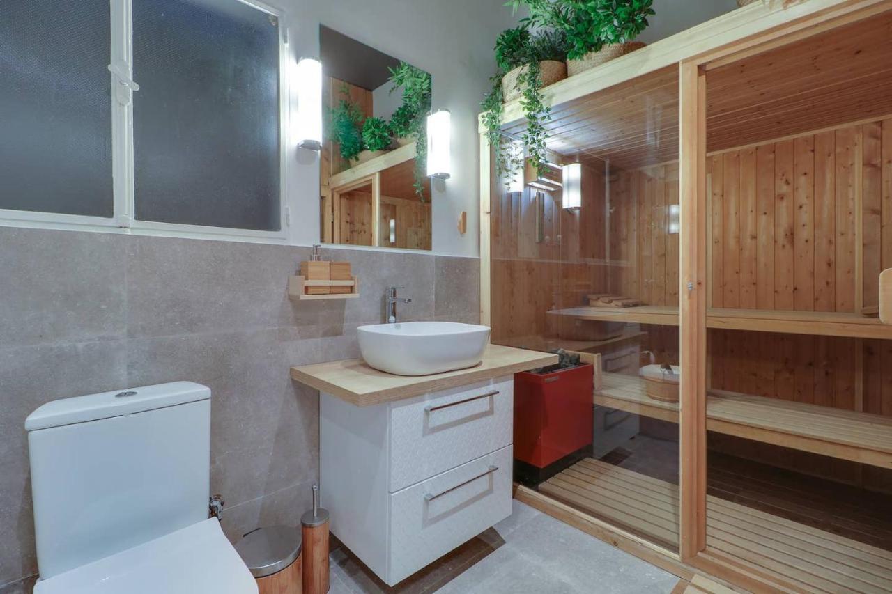 Victoria 5Star / 5Br Bigapt / Sauna / 2Min To Metro Aten Exteriör bild