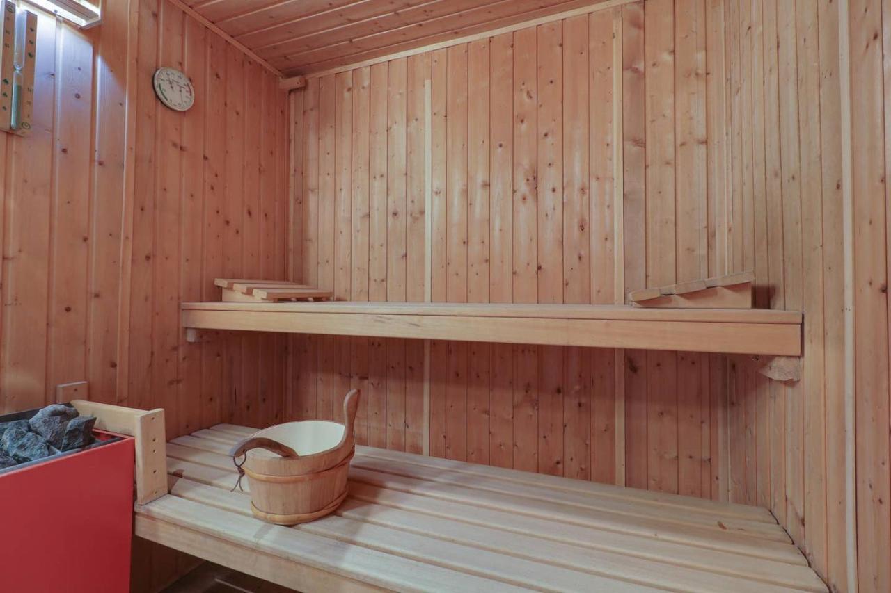 Victoria 5Star / 5Br Bigapt / Sauna / 2Min To Metro Aten Exteriör bild